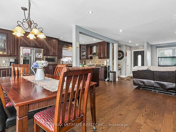 2nd image of 75 Giltspur Dr