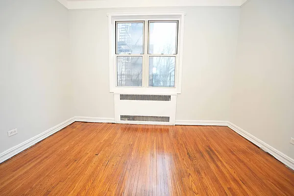 Rented by Norman Raindel, LREB | media 17