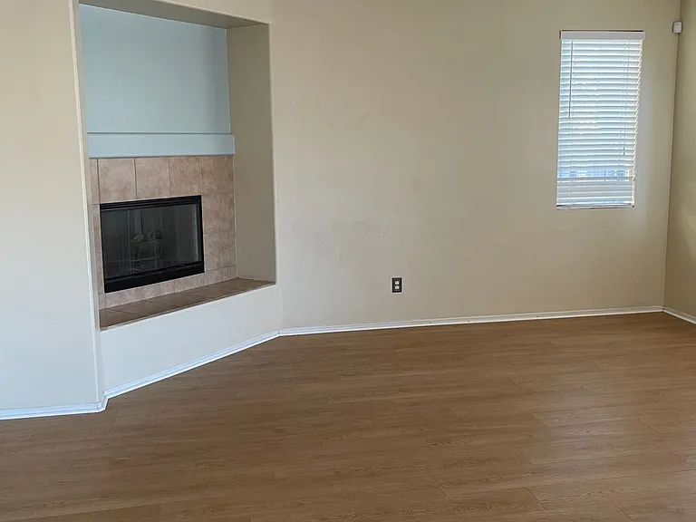 4405 Cloudywing Rd — Photo 16