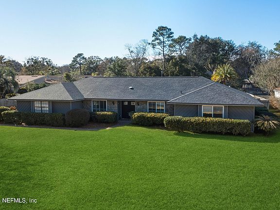 2nd image of 2276 THE WOODS Drive E
