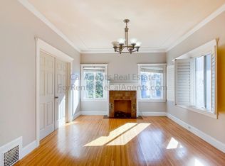 45 Home Pl E, Oakland, CA 94610
