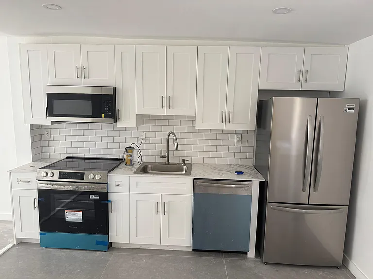 2415 Garfield St — Photo 3