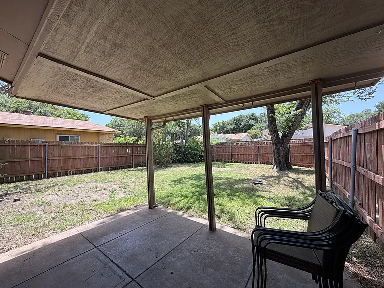 4705 Largo Trl — Photo 17