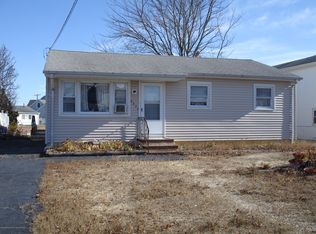 2550 Balfrey Dr, Toms River, NJ 08753