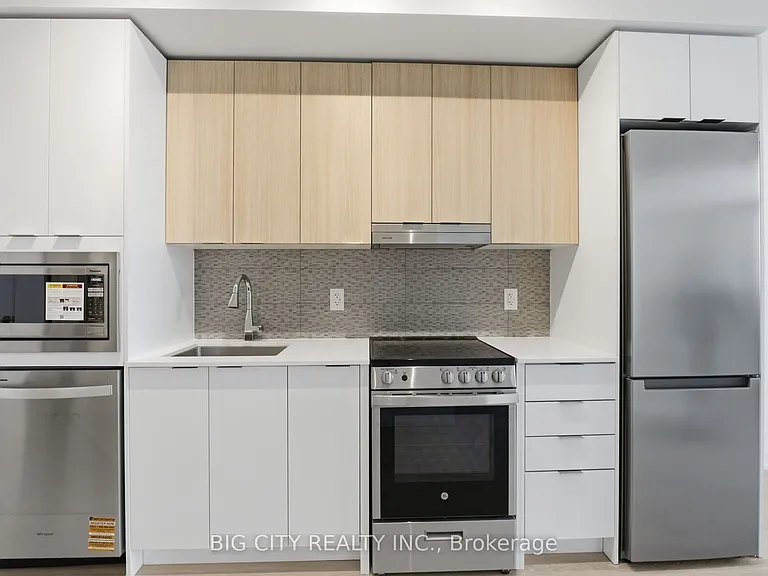 5105 Hurontario St #1601 — Photo 6