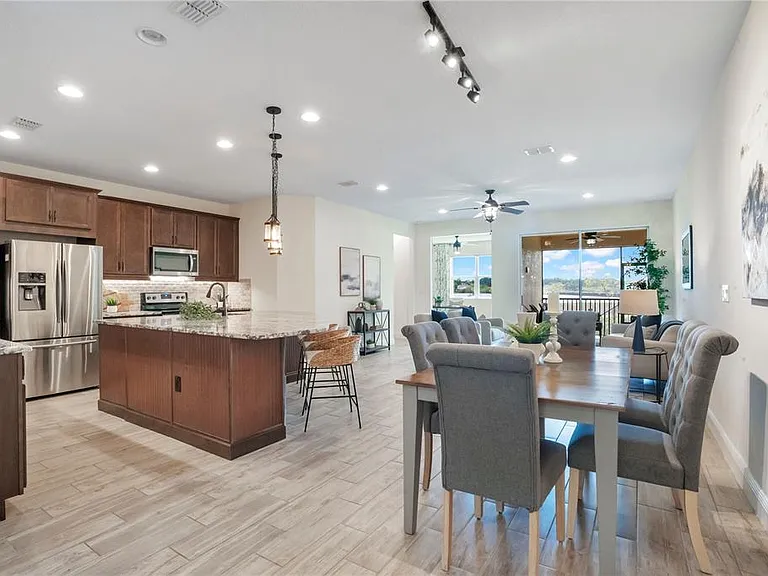 9009 Palm Key Ave — Photo 2