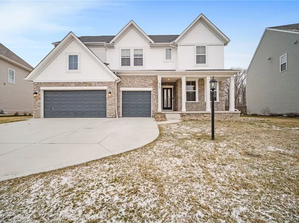 8908 Leatherleaf Dr, Columbia Station, OH 44028