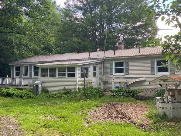 932 N Dexter Road, Parkman, ME 04443