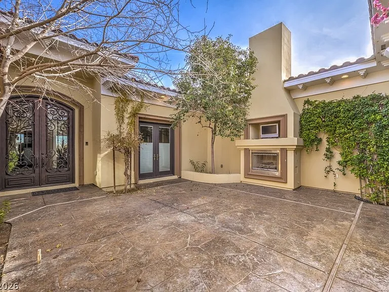2780 El Camino Rd — Photo 24