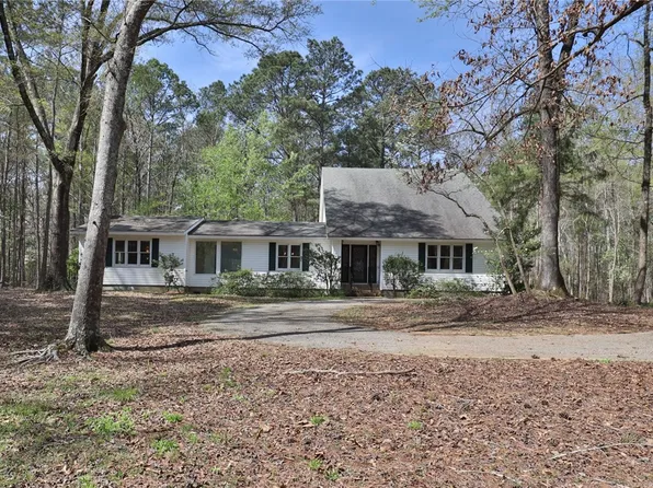 2140 Canary Dr, Auburn, AL 36830