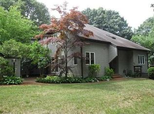 139 Seabreeze Dr, North Kingstown, RI 02852