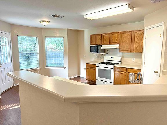 4th image of 711 Camino Alto Dr