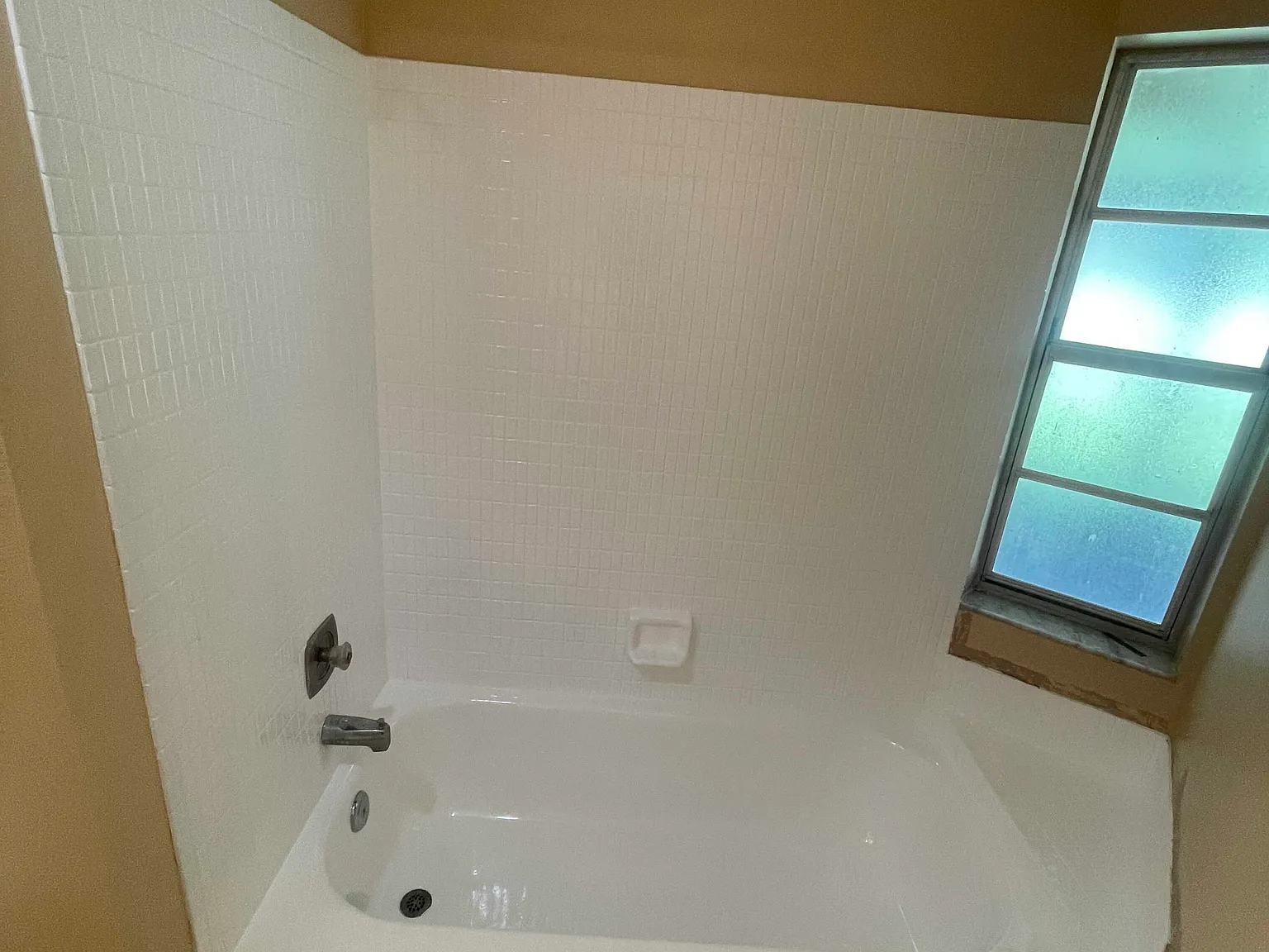 2 bed, 1109 sqft, $1,800 — Photo 3