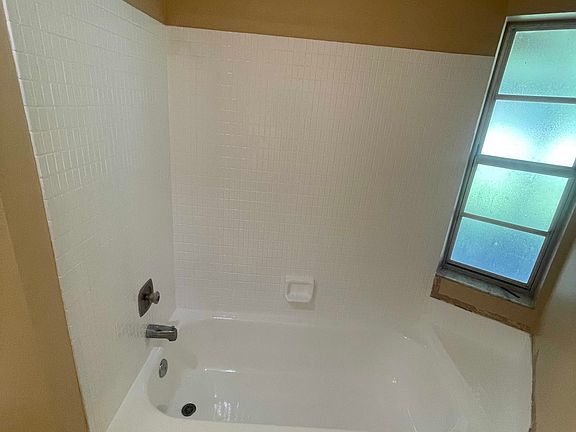 3rd image of 10650 Jacatree Ct