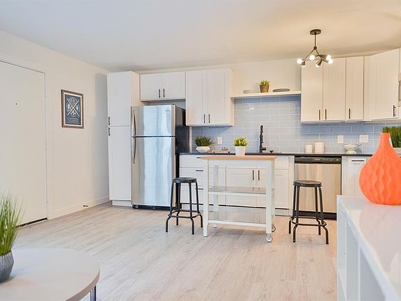 3rd image of 501 Branard St #11