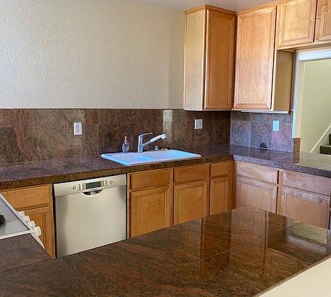 4th image of 57 Civic Center Dr