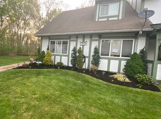 155 Eagle Hill Ct, Middle Island, NY 11953