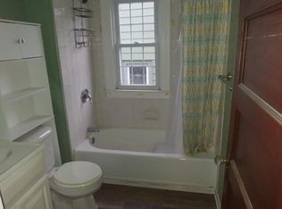 24 Red Jacket Pkwy UPPR #, Buffalo, NY 14220