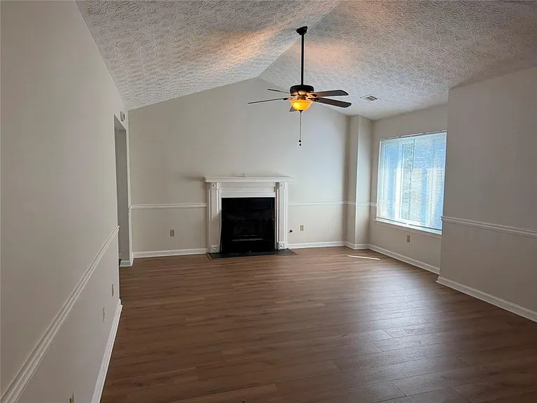 1819 Crescent Hill Dr NW — Photo 11