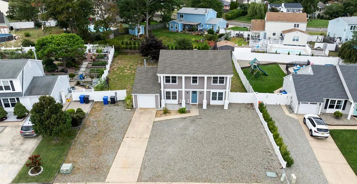 88 Yellowbank Rd — Photo 2