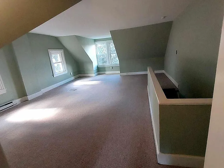 third floor bonus room