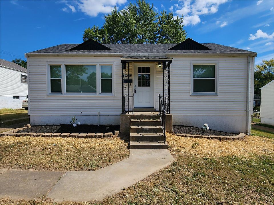 1st image of 1934 Farrell Dr