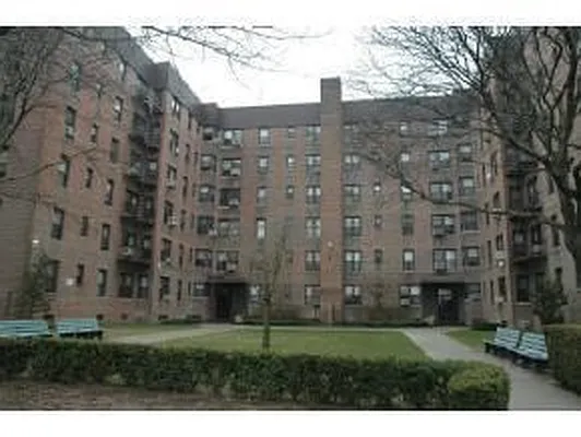 Sold by Tracey Real Estate | media 7