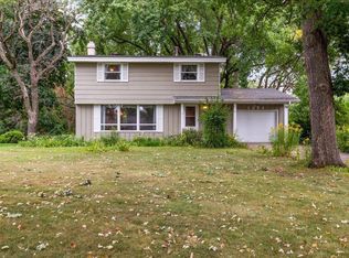 1334 Hillcrest Dr NE, Fridley, MN 55432