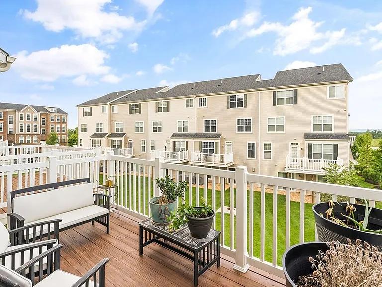 25207 Split Creek Ter — Photo 12