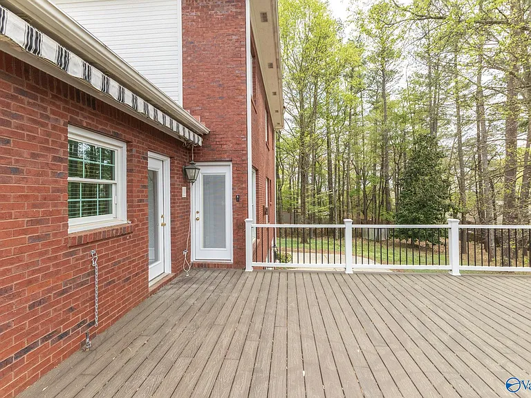 481 Brenda Dr — Photo 43