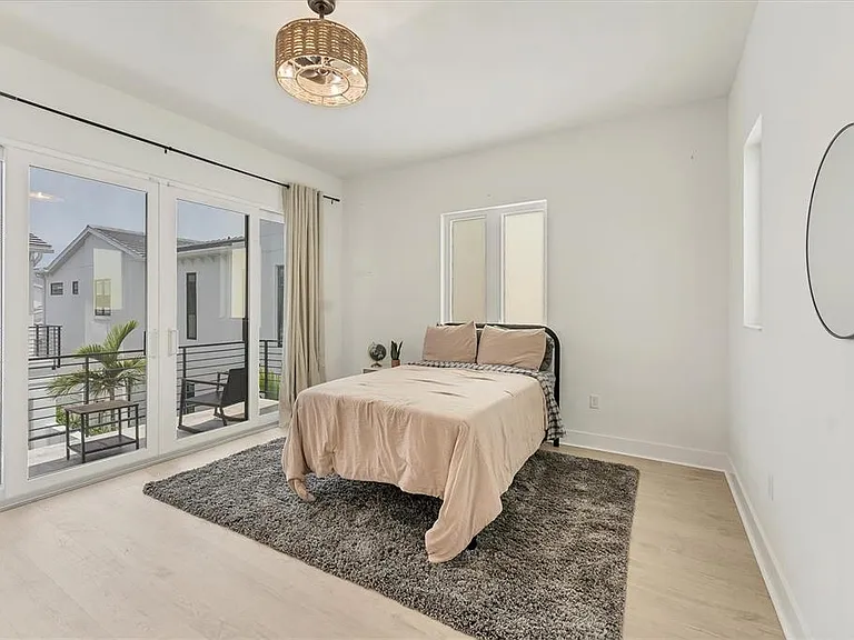 6028 Red Mangrove Ln — Photo 38