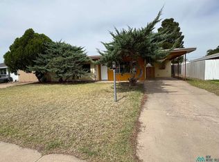 3002 Delicado Dr, Roswell, NM 88201