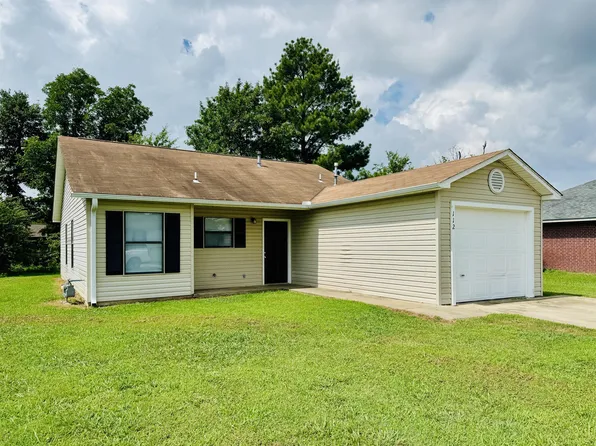 112 Saskatchewan Rd, Roland, OK 74954