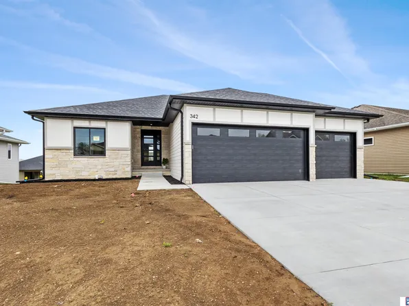 342 S 88th St, Lincoln, NE 68520