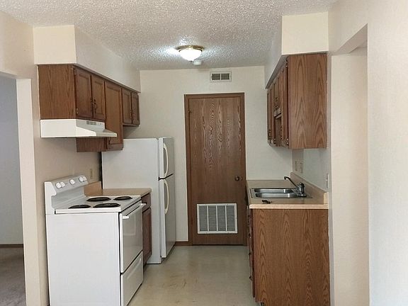 KITCHEN COMES WITH STOVE, REFRIGERATOR & DISHWASHER