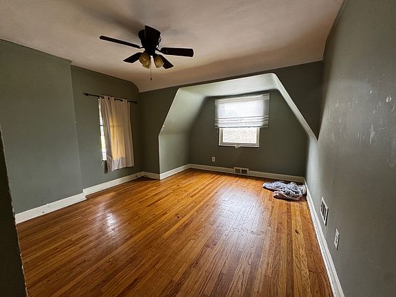 4th image of 17376 Beland St