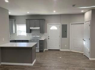 21 Collegeview Ave #12, Poughkeepsie, NY 12603