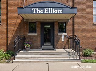 633 Elliott Ave APT 10, Grand Haven, MI
