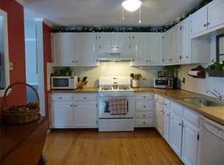 49 1/2 Sparhawk St UNIT 49H, Amesbury, MA 01913