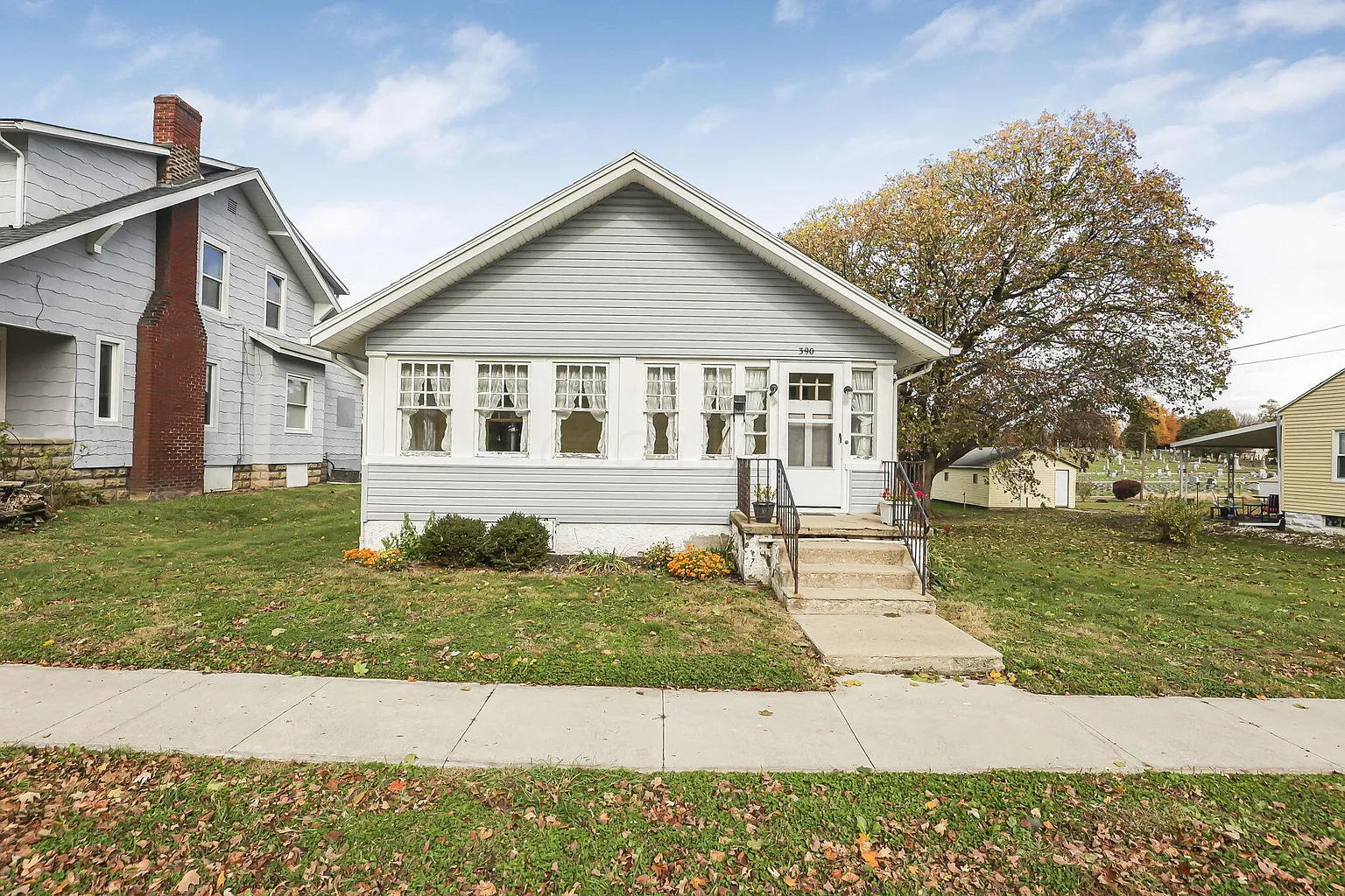 390 Cedarcrest Ave photo 1