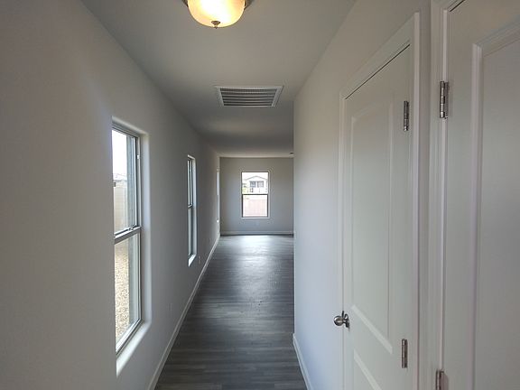 4th image of 1001 W Palo Verde Ave