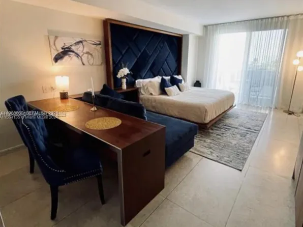 50 Biscayne Blvd APT 607, Miami, FL 33132