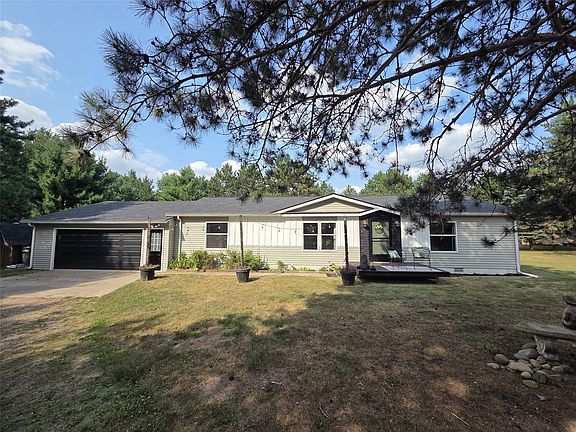 2nd image of 4136 Overland Road