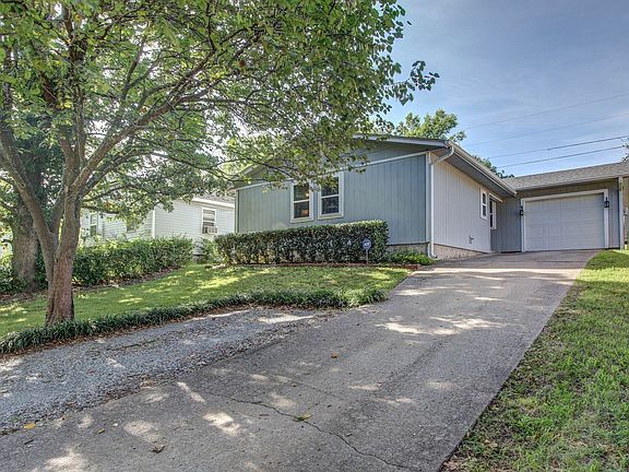 2nd image of 511 W Allen Rd
