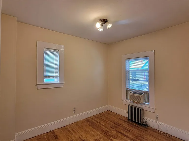 155 Pearl St #2 — Photo 4