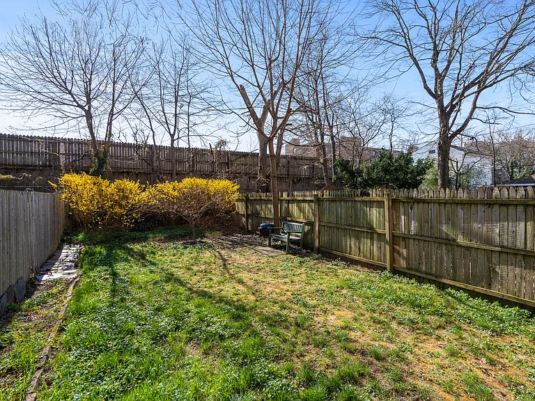 275 Dwight St #1 — Photo 16