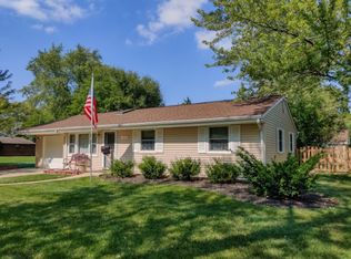 1630 Winthrop Ln, Schaumburg, IL 60193