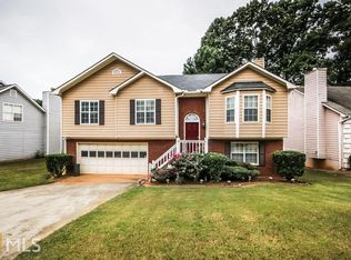 978 Oakwood Chase Cir, Stone Mountain, GA 30083