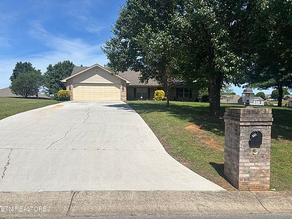 4th image of 770 Southview Cir