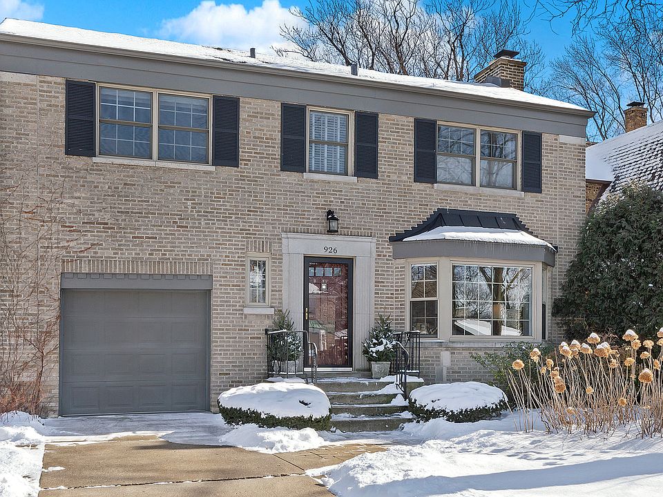 1st image of 926 Forest Ave